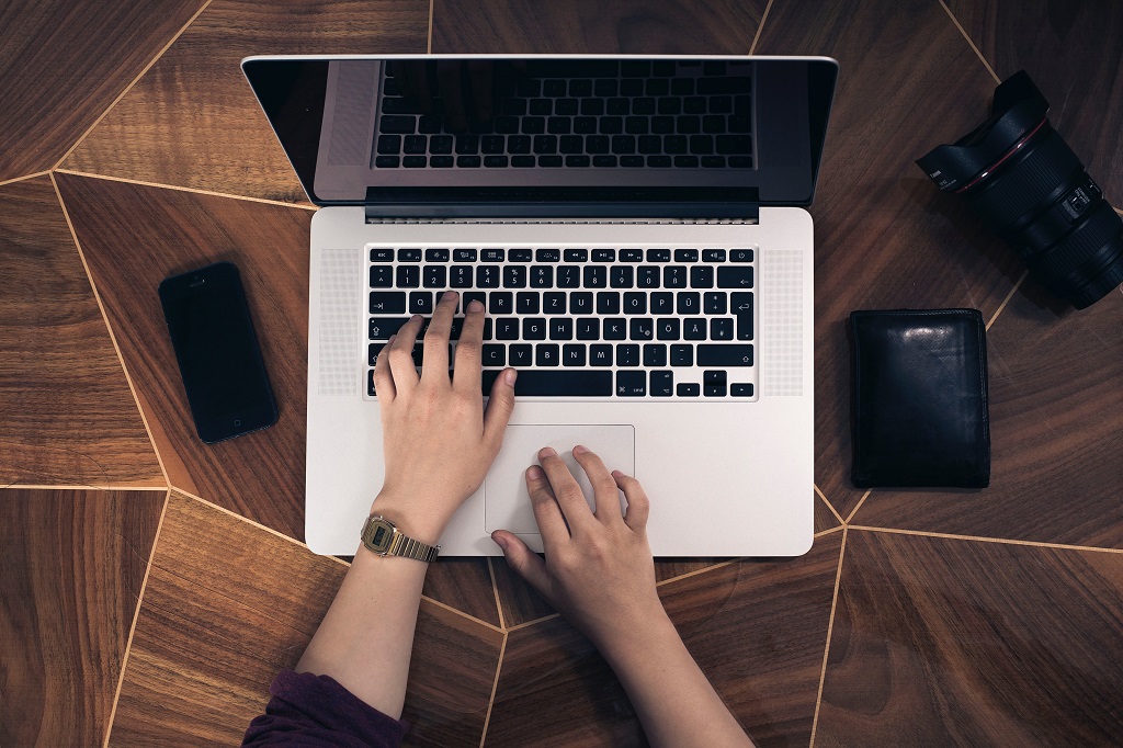 Why Startups Should Use a PEO
