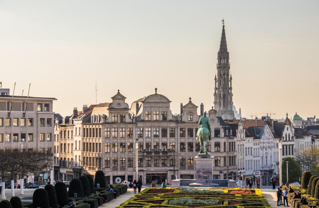 Use a Belgium PEO to hire and pay employees in Belgium without a legal entity