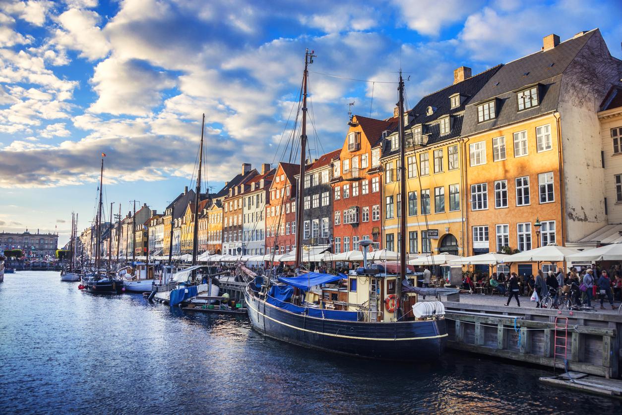 Use a Denmark PEO to hire and pay employees in Denmark without a legal entity